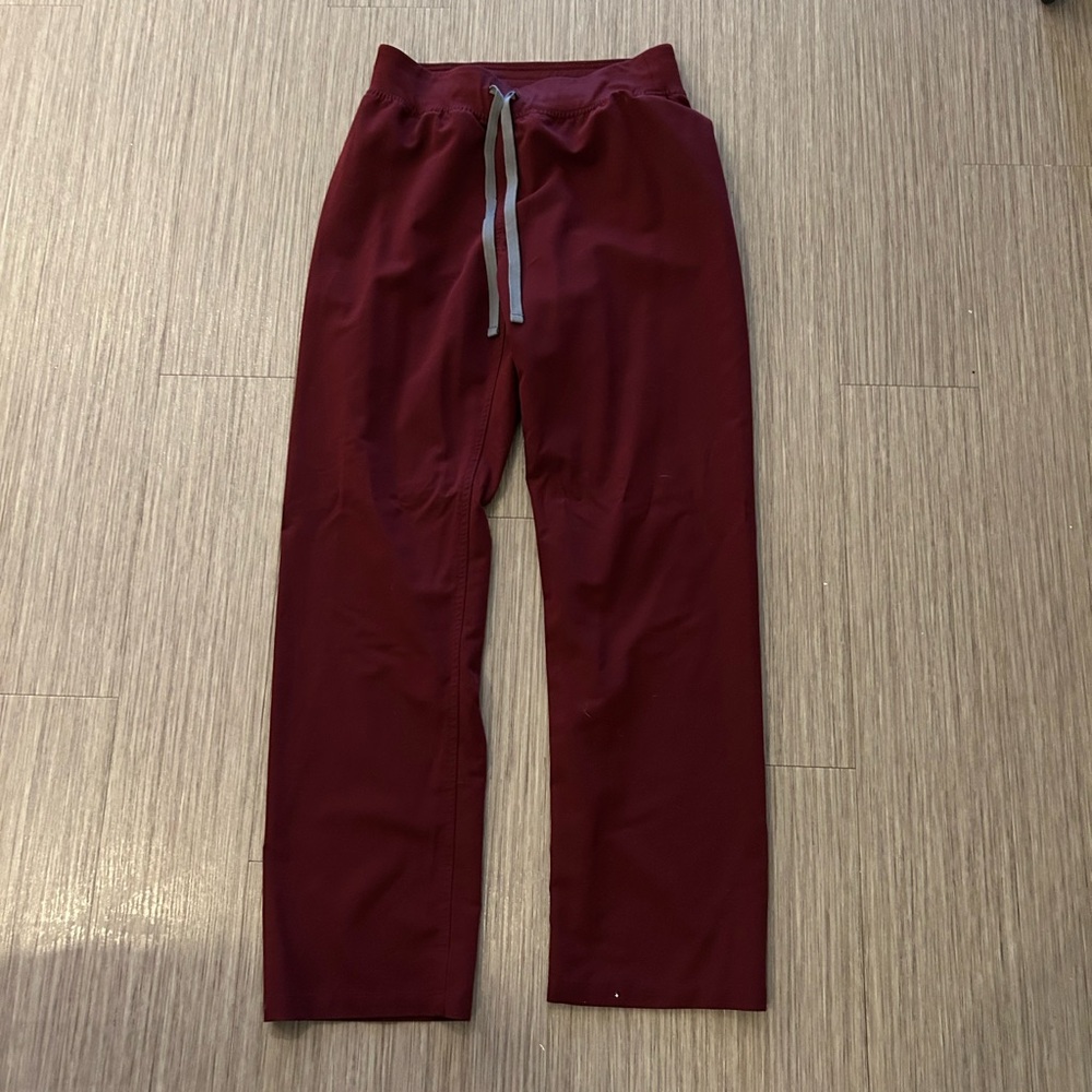 Figs Livingston Maroon Pant Size Med